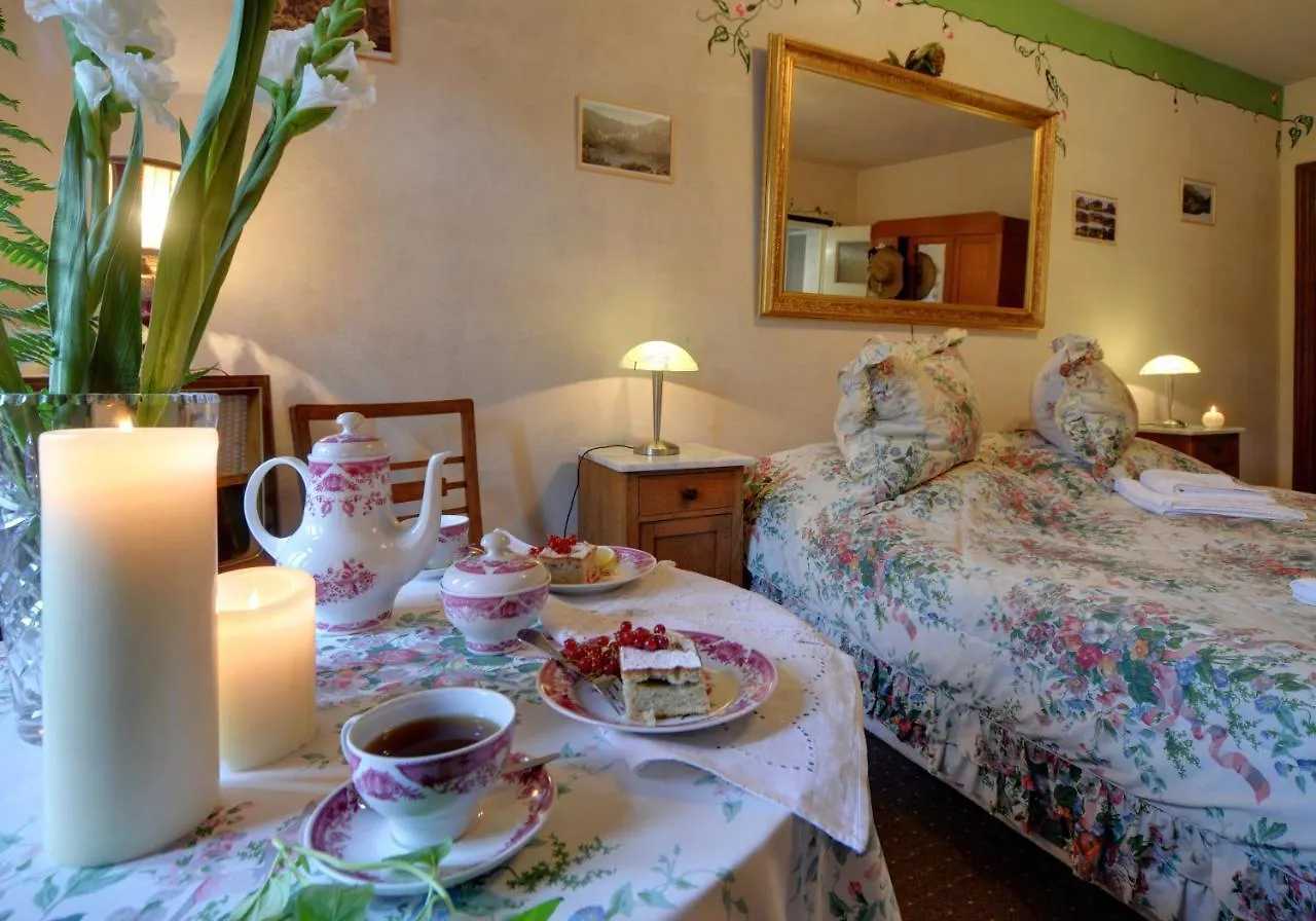 Bed & Breakfast Rezydencja Bialy Jar Karpacz